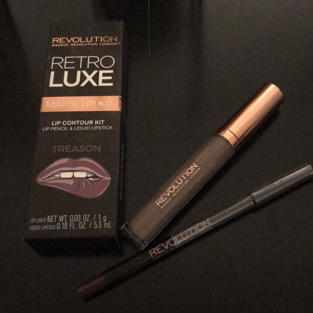 Revolution Makeup - Retro Luxe Matte Lip Kit